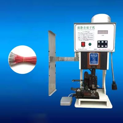 Fabbricazione di stampi di crimping per terminali metallici con perforatura SPM 200 e risparmio di materiale del 10% per la macchina da stampa ad alta velocità