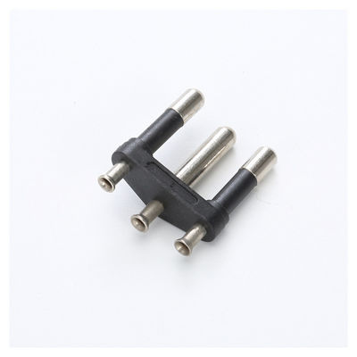 সেমি ইনসুলেটেড VDE প্লাগ ইনসার্ট NBR 4.8MM 10A 20A 3 Pin 3 Pole 3 Prong